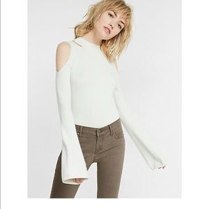 NWT Cold Shoulder light pink Summer Sweater